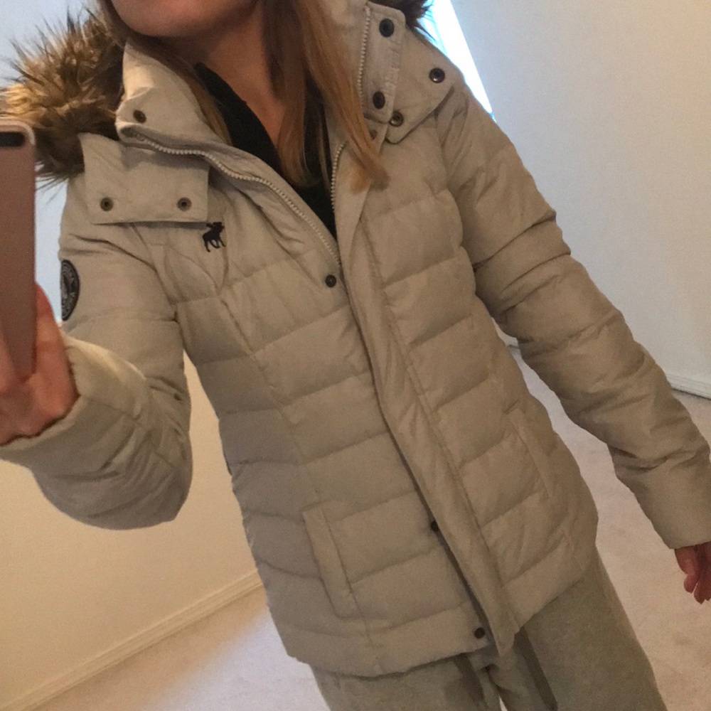 Abercrombie puffy jacket with fur